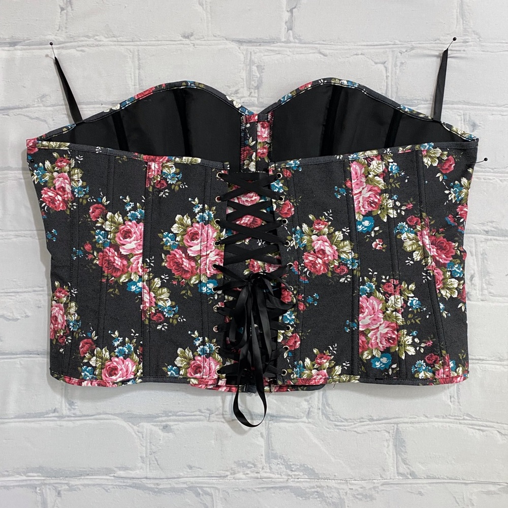 Plus Size Corset Top - Picture 6 of 10